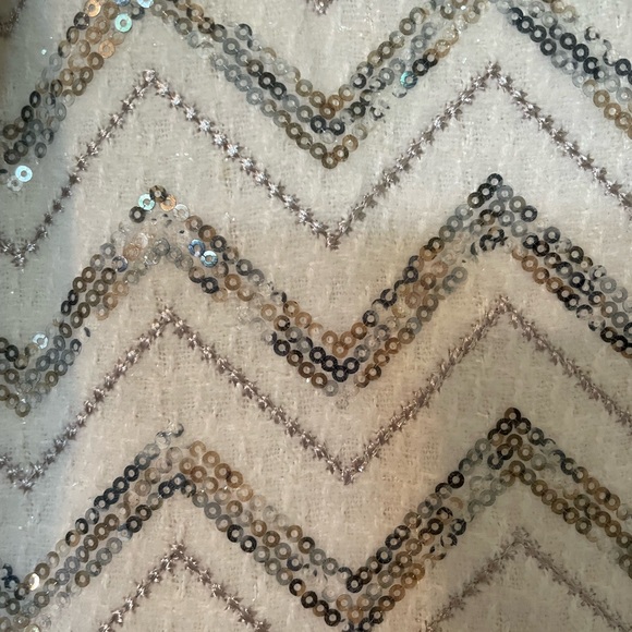 Greylin Sequin Dress - Picture 3 of 4